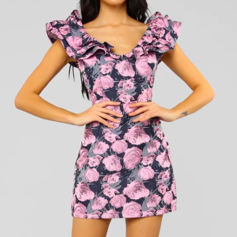 Field of Roses 👗